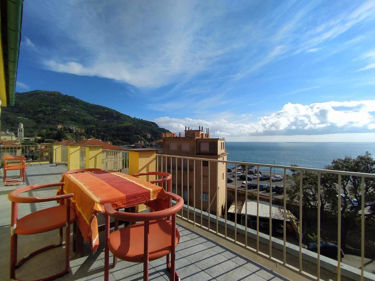 Apartamento Monia House Sea View Levanto Exterior foto